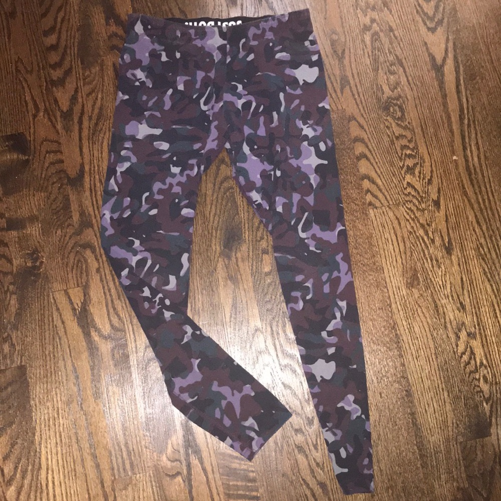 Nike Purple Camo Leggings